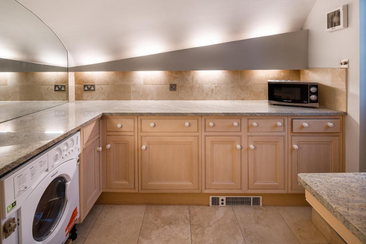 דירות לונדון Cozy Flat With Patio In The Heart Of Pimlico מראה חיצוני תמונה
