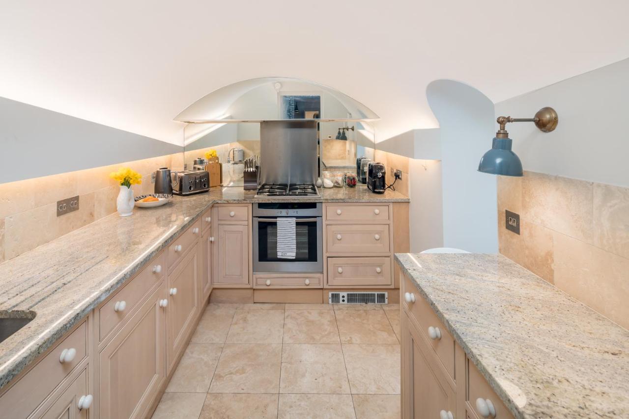 דירות לונדון Cozy Flat With Patio In The Heart Of Pimlico מראה חיצוני תמונה