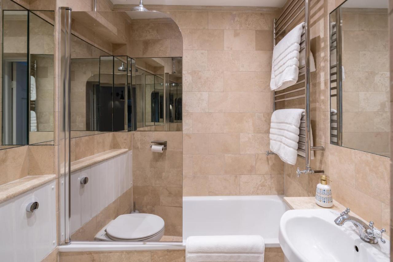 דירות לונדון Cozy Flat With Patio In The Heart Of Pimlico מראה חיצוני תמונה
